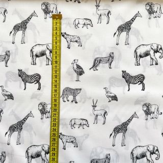 Cotton fabric Wildlife Snoozy white