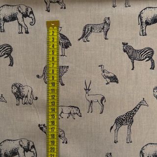 Cotton fabric Wildlife Snoozy pebble